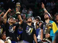 爱游戏在线-印第安纳步行者主教练卡莱尔